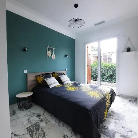 La Castel - De - Parkings- 3 - 8 Couchages - Jardin - Barbecue Apartment